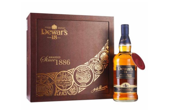 40°英國帝王18年混合蘇格蘭威士忌禮盒裝750ml價格,多少錢? 40°英國帝王18年混合蘇格蘭威士忌禮盒裝750ml價格,多少錢?