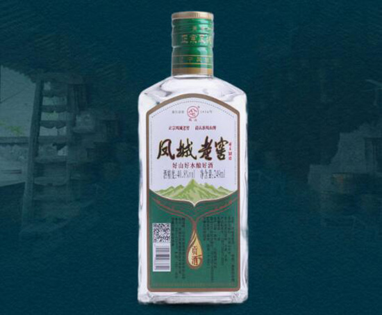 鳳城老窖貢酒40.8度兼香型糧食酒249ml 鳳城老窖貢酒40.8度兼香型糧食酒249ml