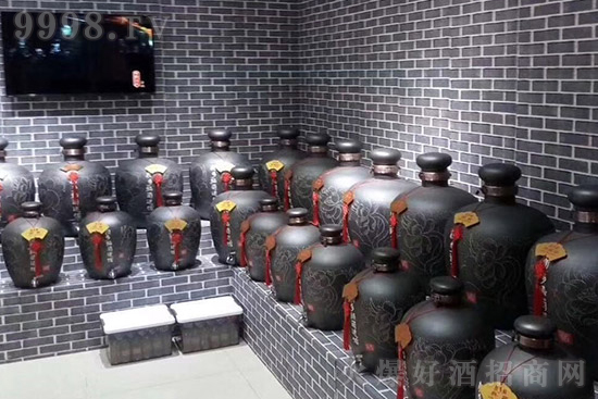 散酒加盟,就選加多福酒道館,一滴沾唇滿口香! 散酒加盟,就選加多福酒道館,一滴沾唇滿口香!